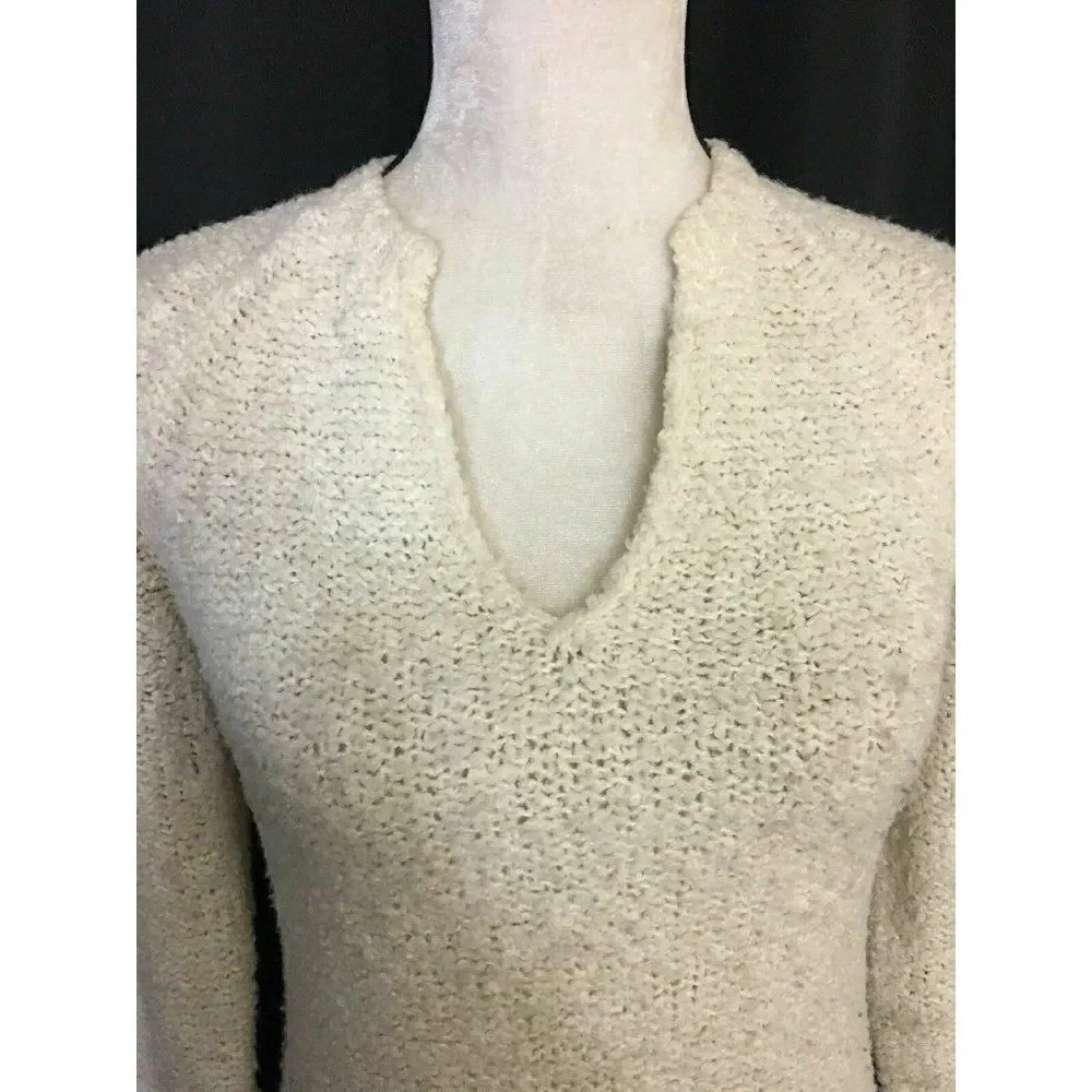 J Crew Ivory Long Sleeve V Neck Sweater top